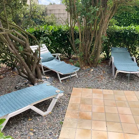 Maison Familiale Dans Rue Paisible * Gouville-sur-Mer